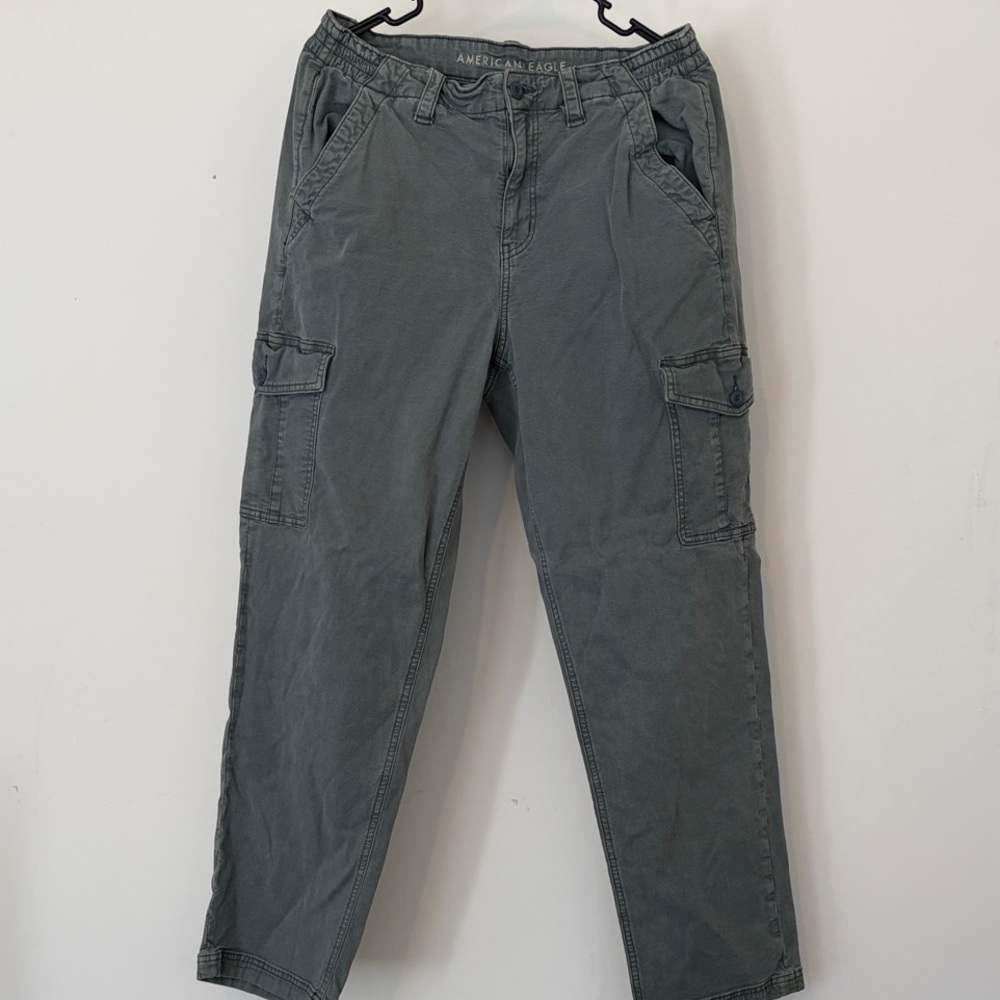 American Eagle Outfitters Women’s Slate Gray Cargo Pants